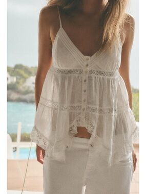 EMBROIDERED STRAP TOP